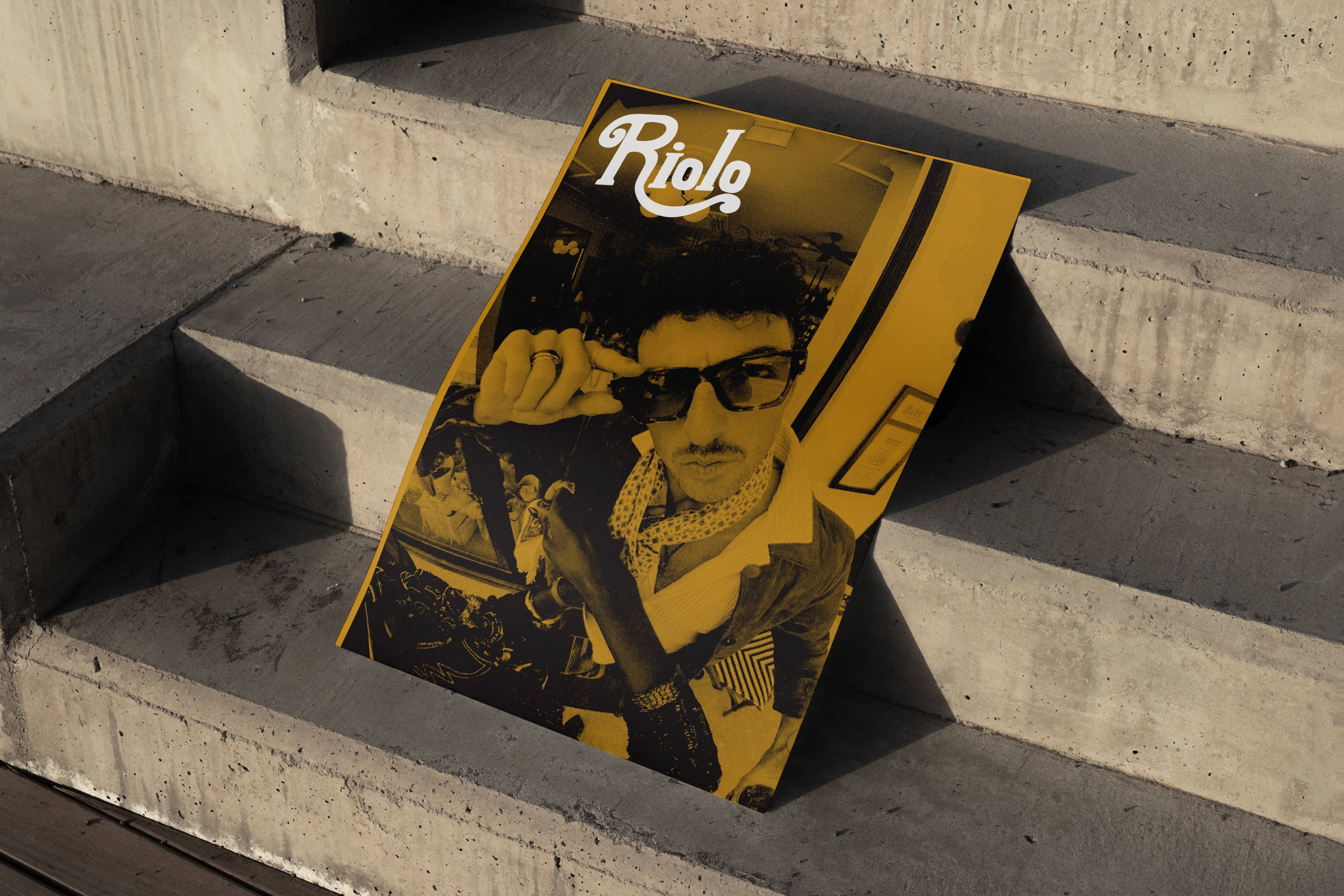 Riolo Logo Design